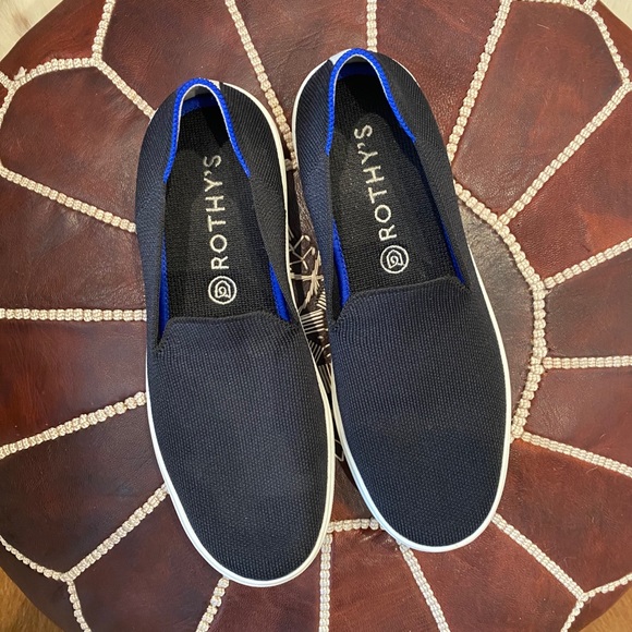 Black Rothy’s Sneaker - Picture 3 of 8